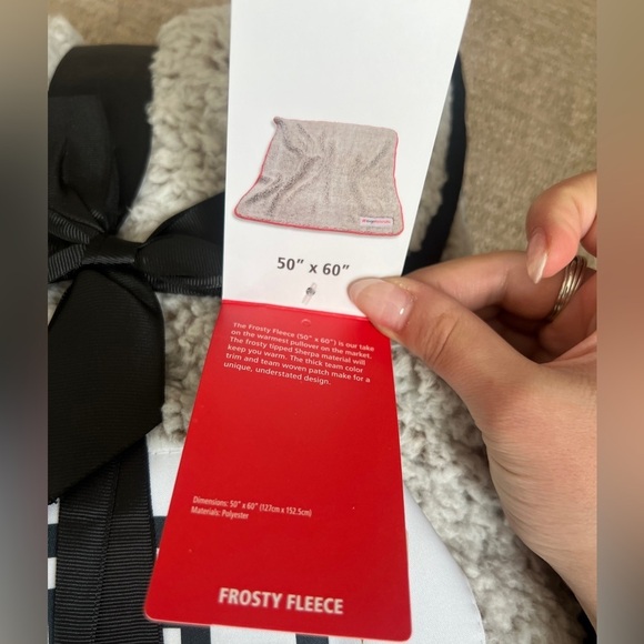 NWT - Vegas golden knights blanket - Picture 2 of 5